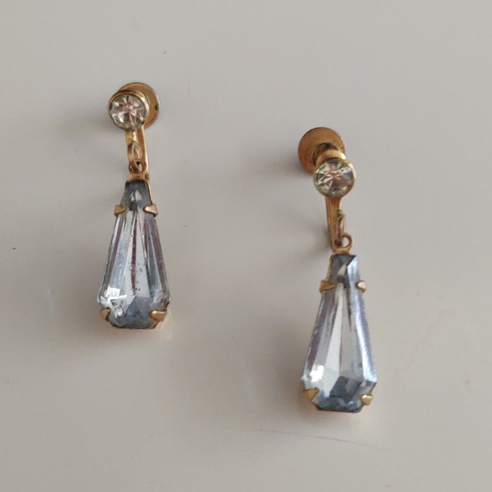 TOPAZ MCM RHINESTONE GEM DEW DROP DANGLE STUD GOLD TONE SCREW BACK EARRINGS